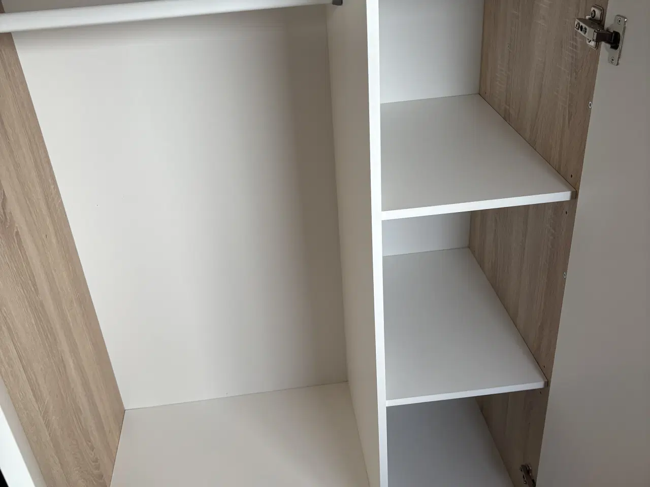 Billede 2 - Højseng med skrivebord og skab 