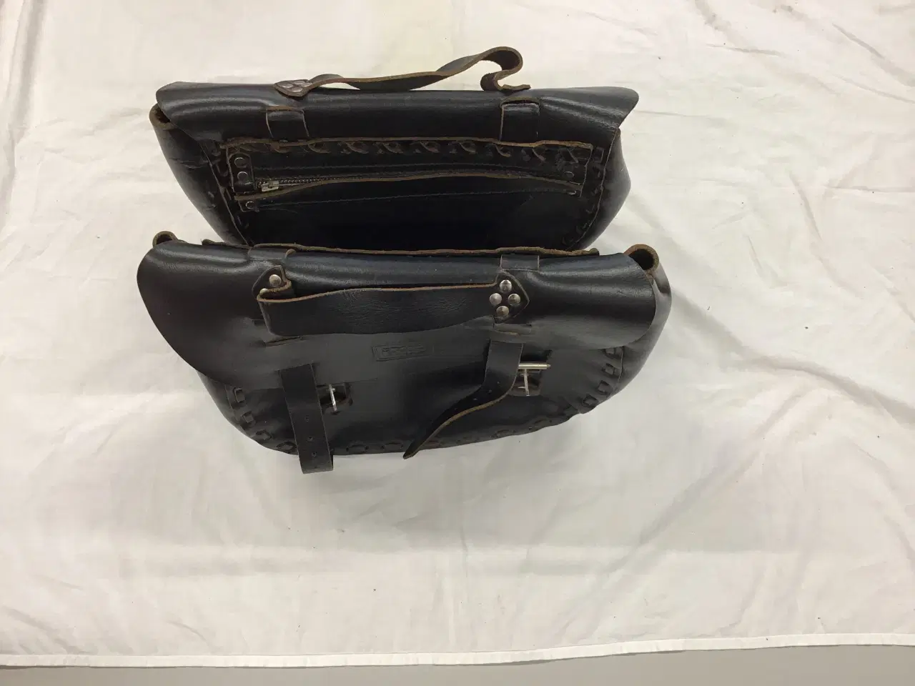 Billede 1 - 27L lædertasker fra IXS som nye