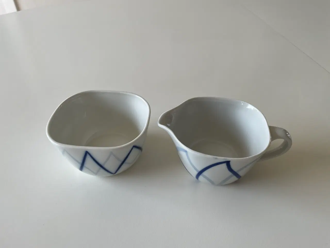 Billede 2 - Danild Lyngby Harlekin sukker og flødesæt 