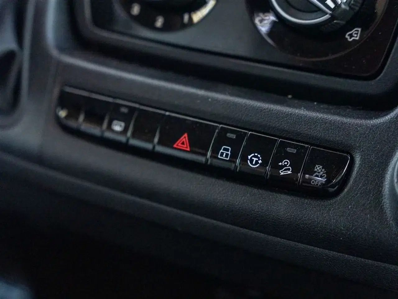 Billede 23 - 2026 - Benimar Benivan 144 UP   Benivan 144 UP 2025 er en fuldt udstyret 5,99 meter campervan