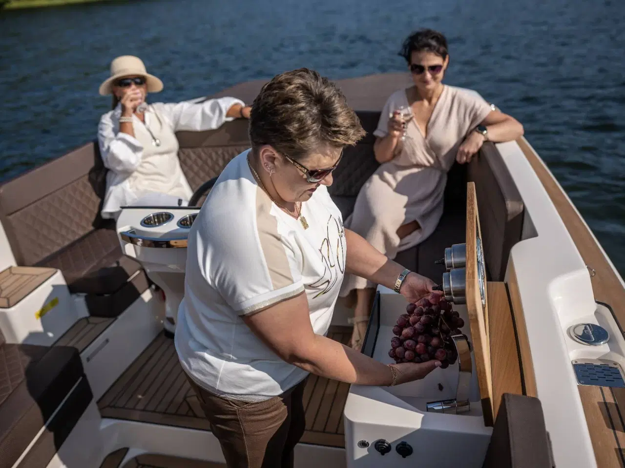 Billede 30 - Corsiva 800 Tender - 40 HK Yamaha/Udstyr