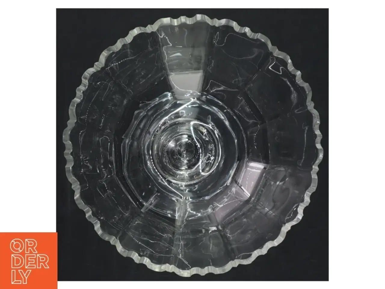 Billede 2 - Glas skål på fod (str. H. 15 cm. ø. 15,5 cm)