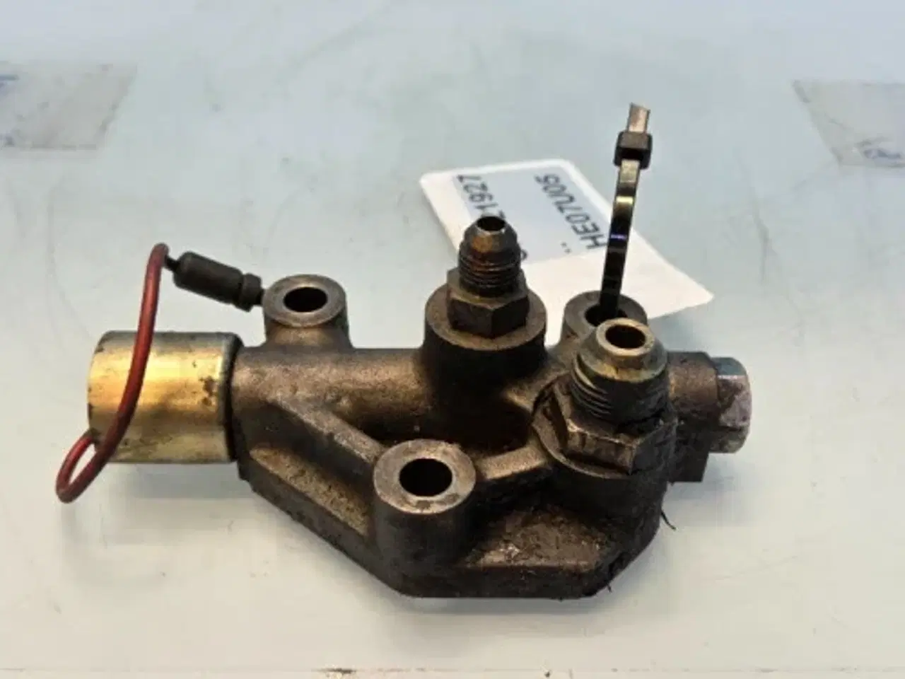 Billede 2 - Ford 8210 Ventil til DualPower 83960469
