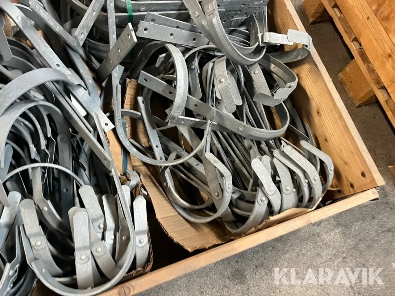 Billede 3 - Tagrende udstyr Beslag, Ophæng, Lignende 6 paller