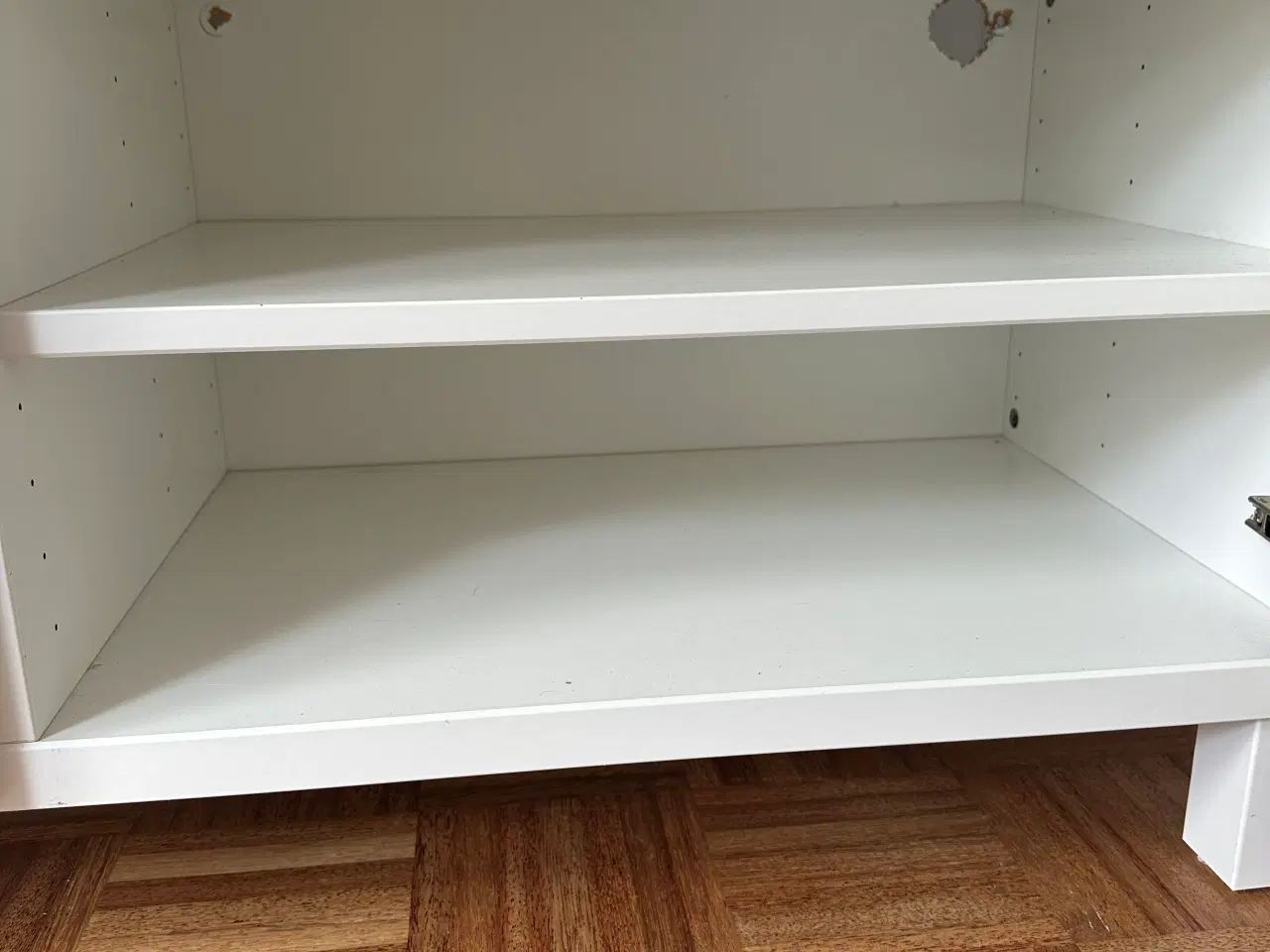 Billede 3 - BESTÅ-skænk fra IKEA