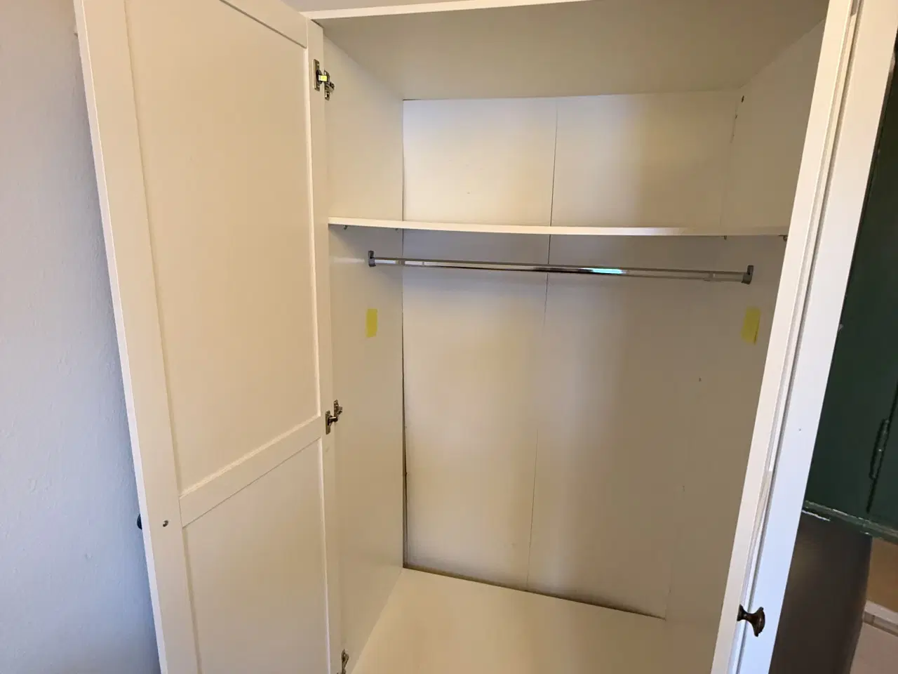 Billede 3 - Nordby klædeskab fra Jysk 