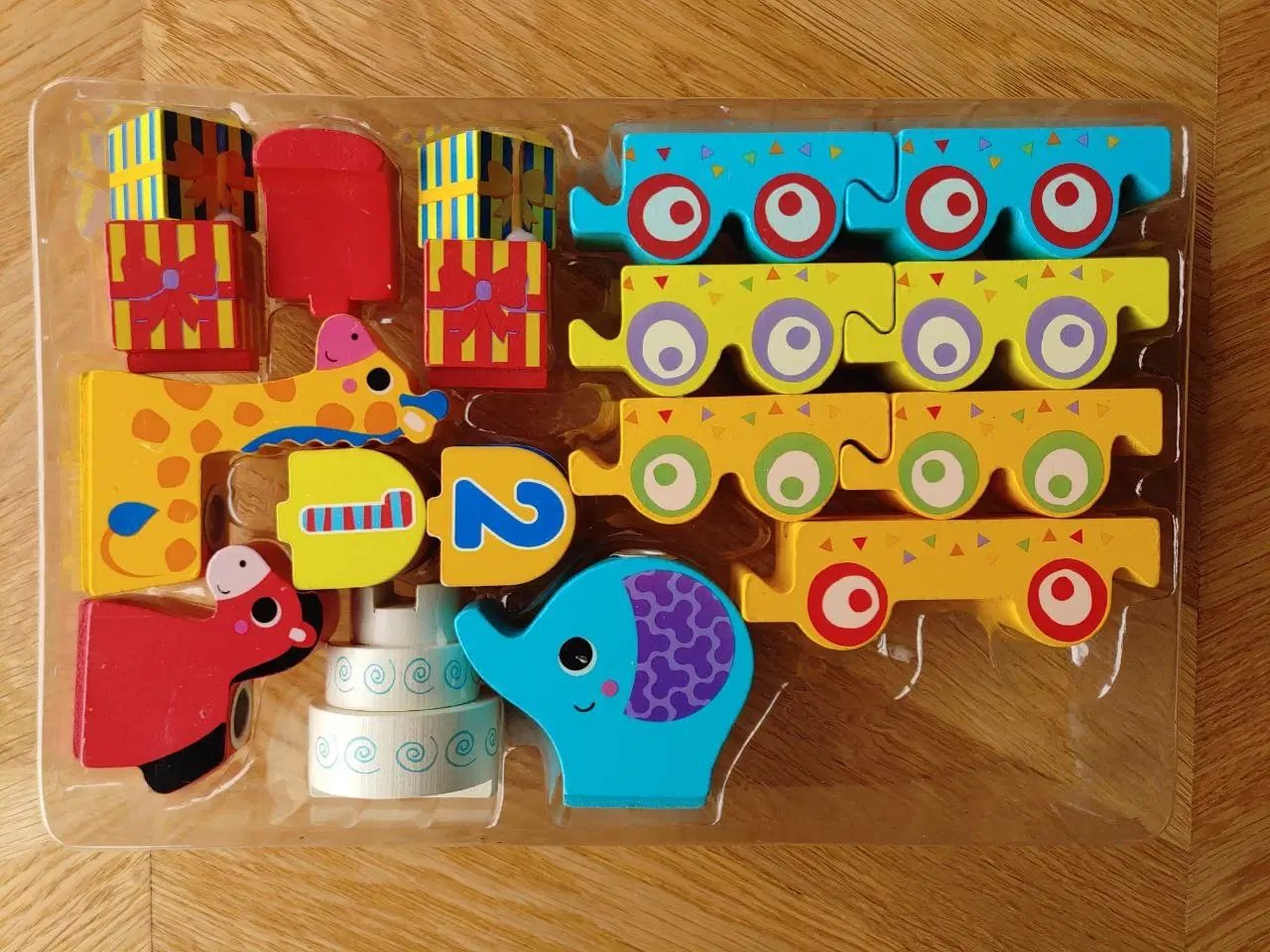 Billede 2 - Spire Birthday Train | Fødselsdagstog i træ til bø