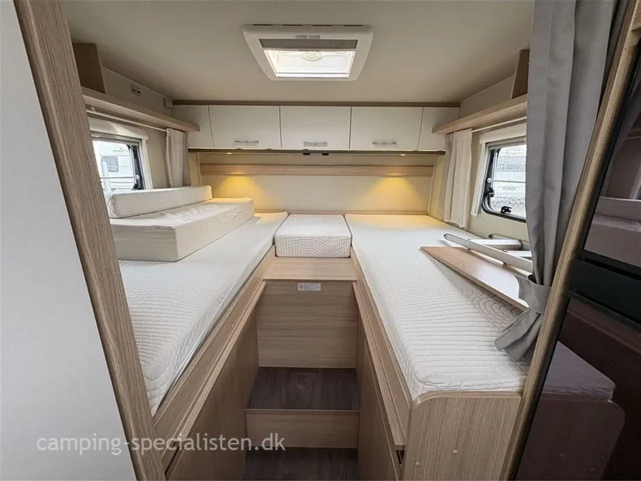 Billede 14 - 2018 - SunLight T 67 Aut.   SunLight T67 Aut. 2018 - Se den nu hos Camping-Specialisten.dk