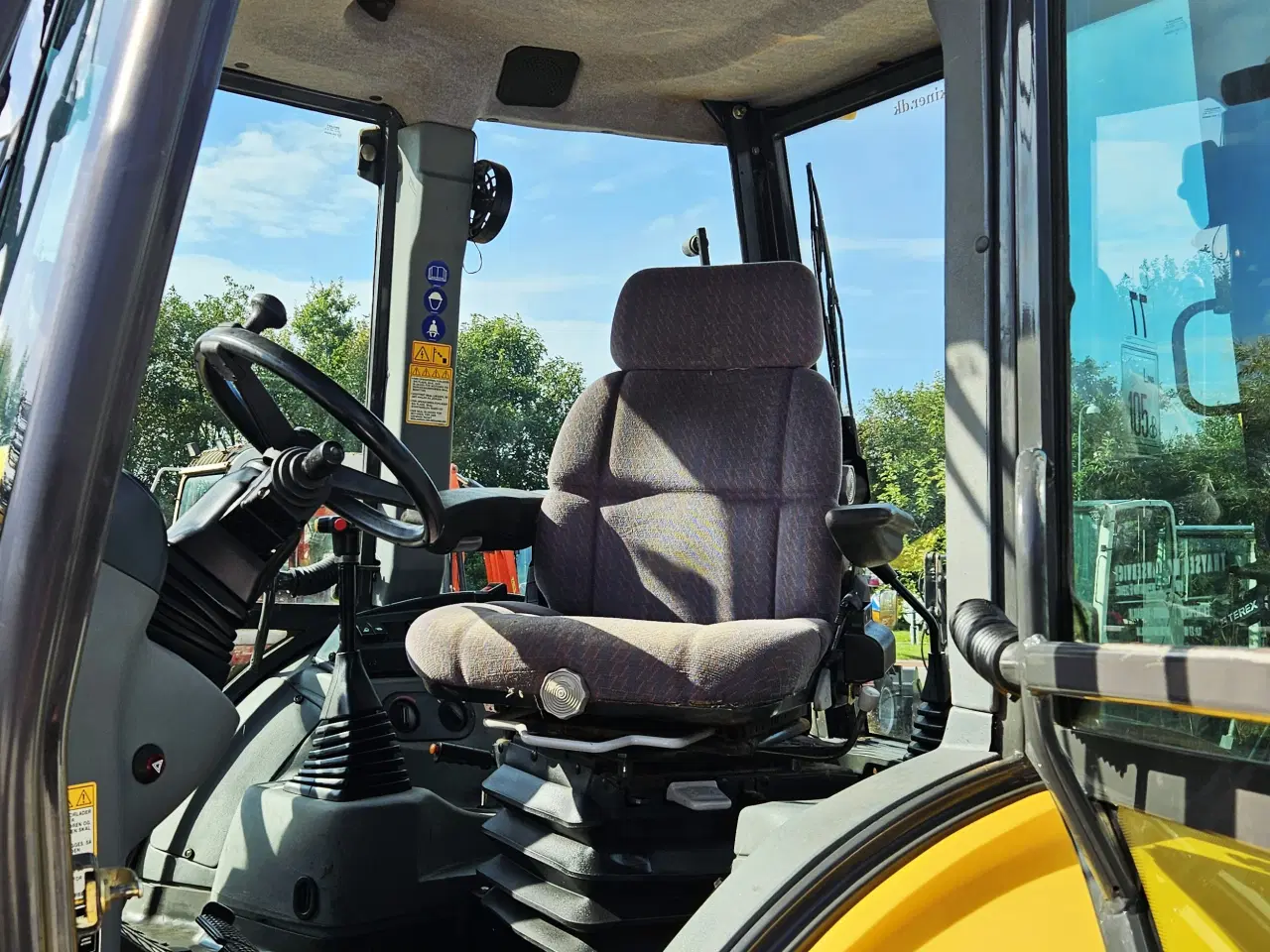 Billede 13 - New Holland LB110B / pæn og veludstyret