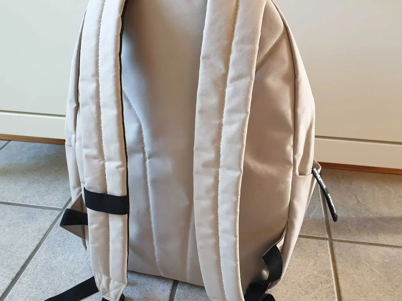 Billede 2 - Rygsæk/Skoletaske  