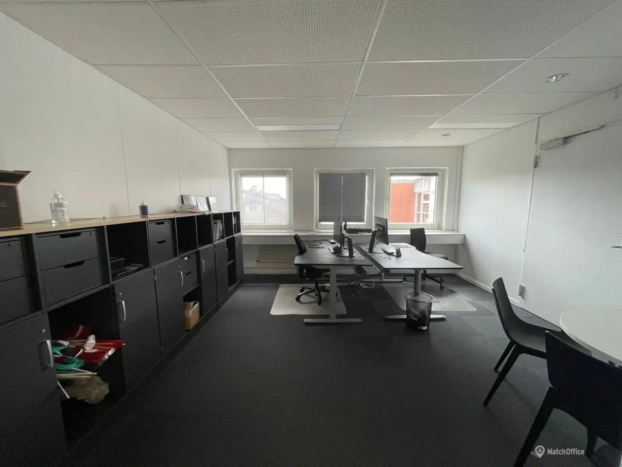 Billede 3 - Pæne kontorer til lav pris