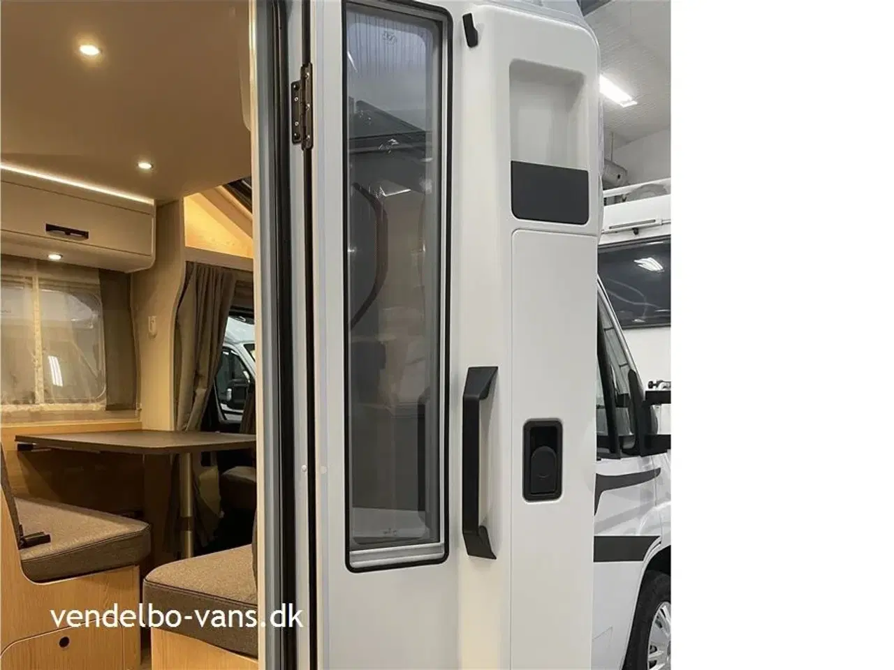 Billede 3 - 2024 - SunLight T 67   Enkeltsenge + hæve/sænkeseng 5.S. sele plads