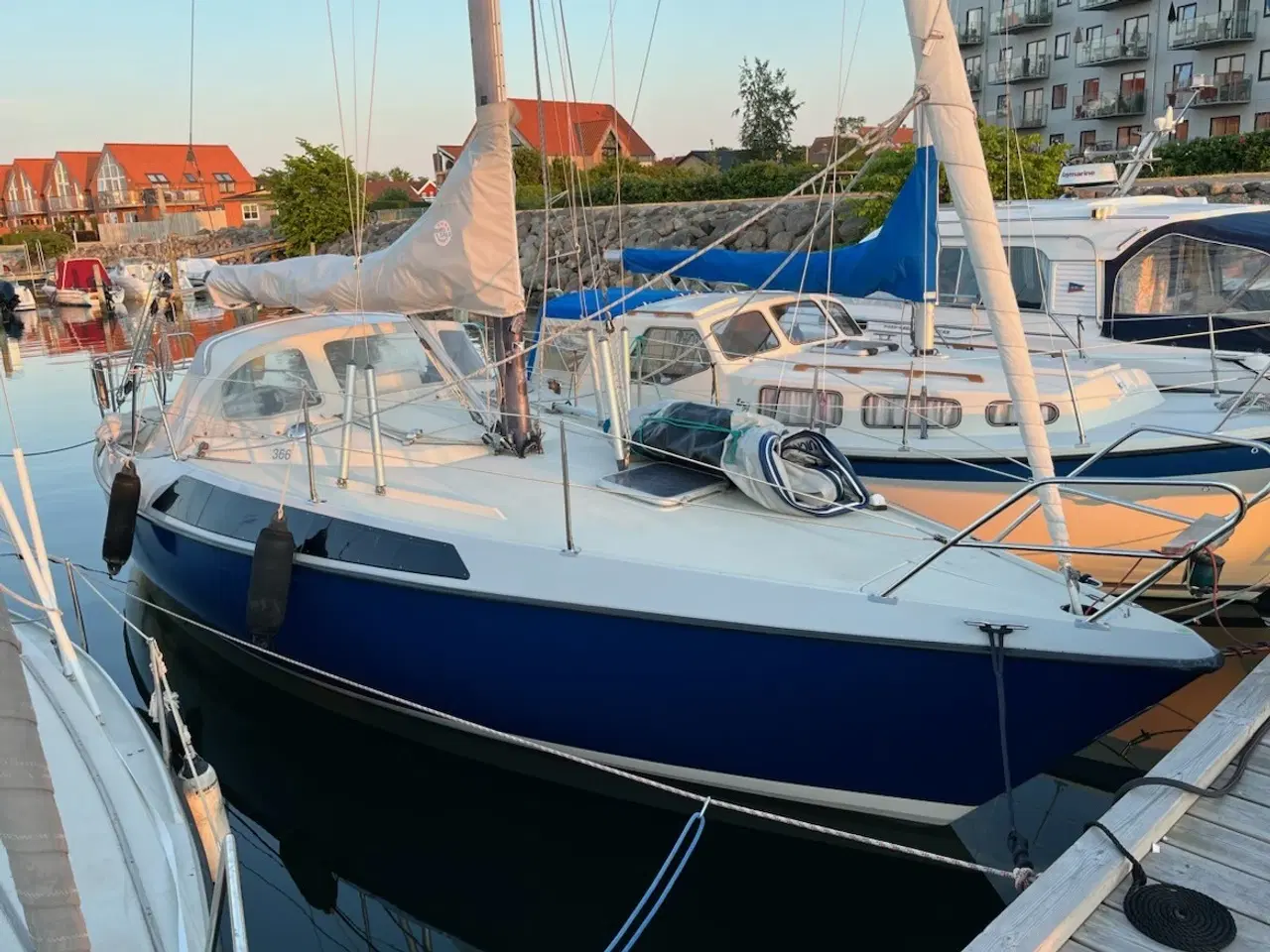 Billede 1 - Velholdt sejlbåd Maxi 95 