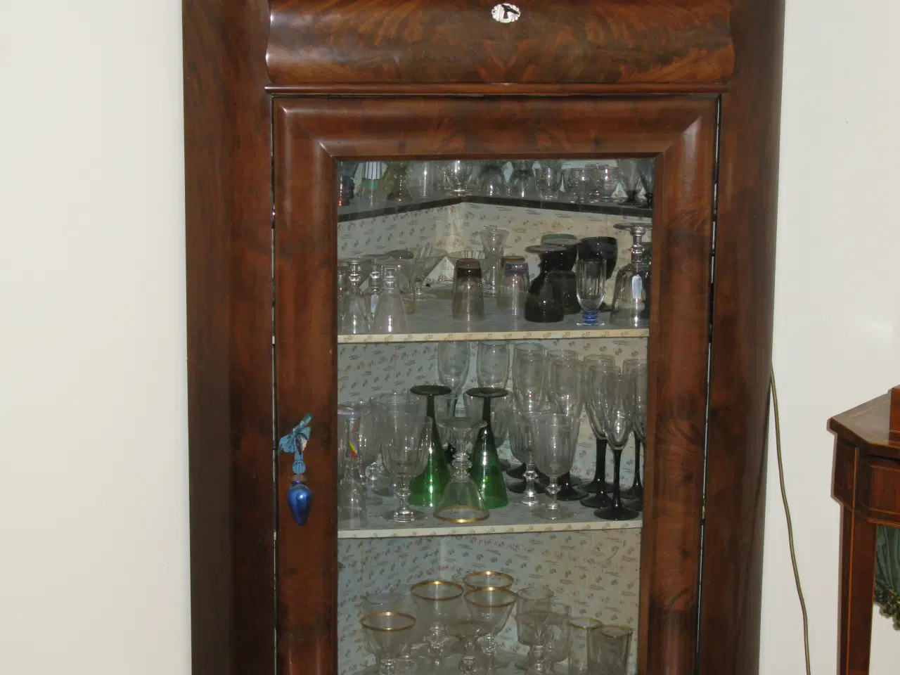 Billede 1 - Hjørneskab / vitrine af mahonie