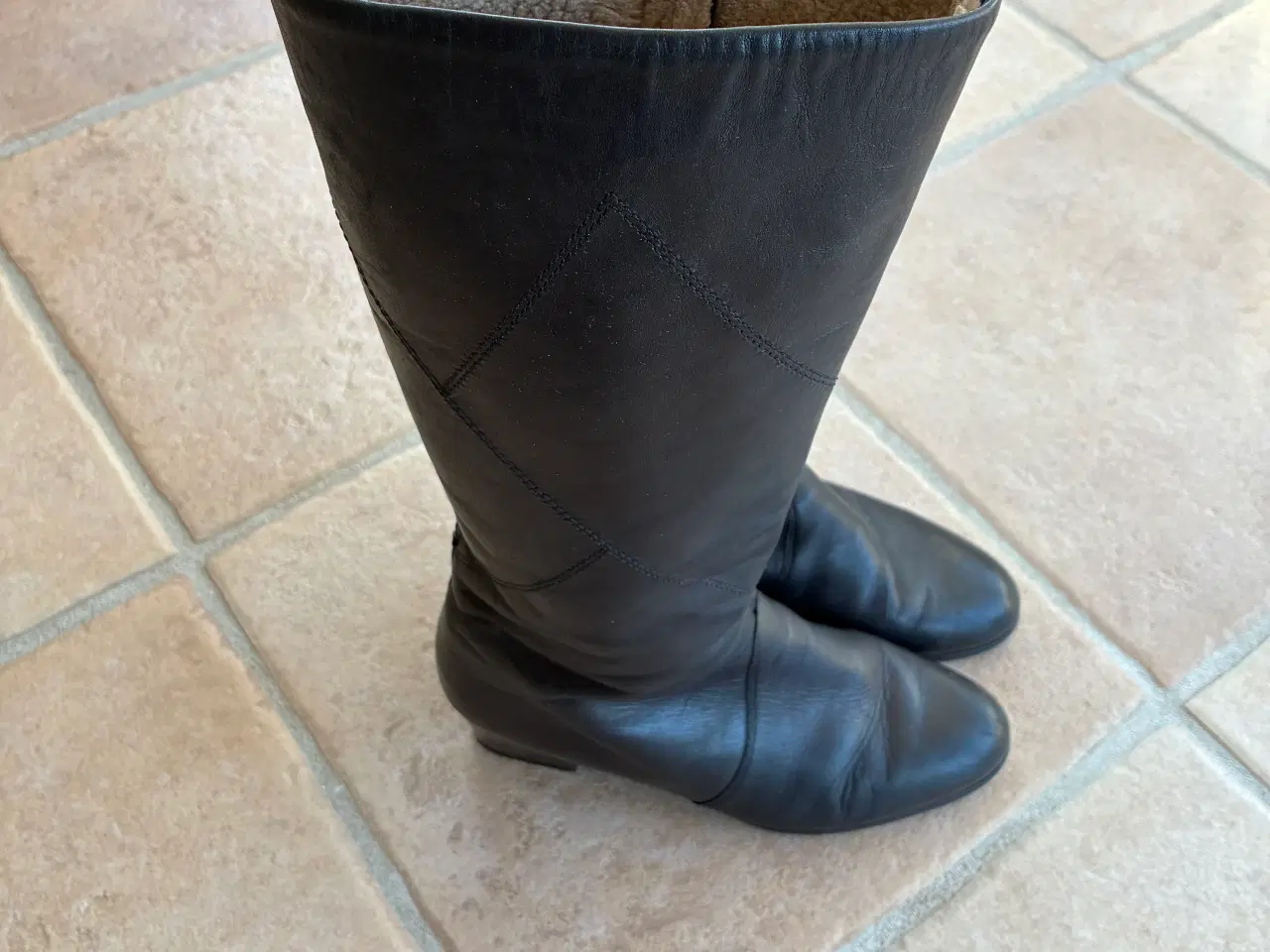 Billede 2 - Læderstøvler med foer str. 5 1/2