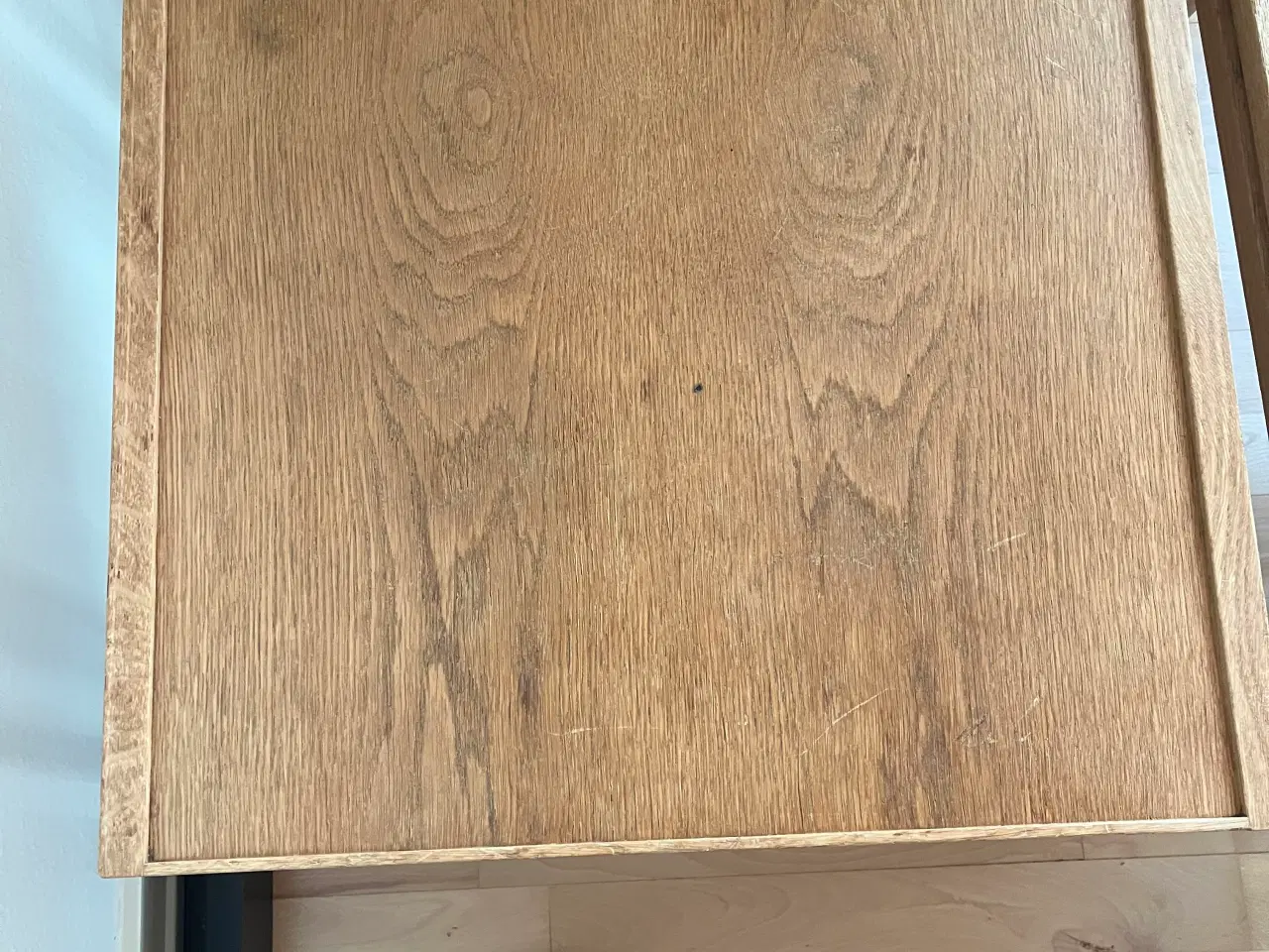 Billede 10 - Arne Jacobsen f. Fritz Hansen sofaborde, nr.