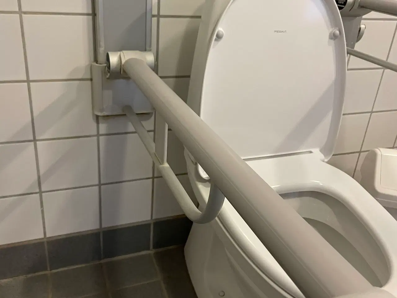 Billede 3 - Toiletstøtter