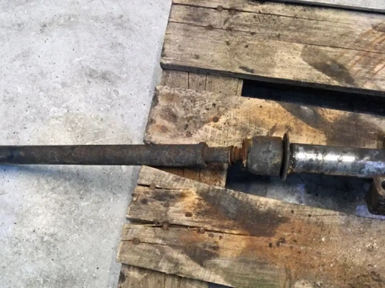 Billede 8 - New Holland LB115B Styrecylinder 85807979