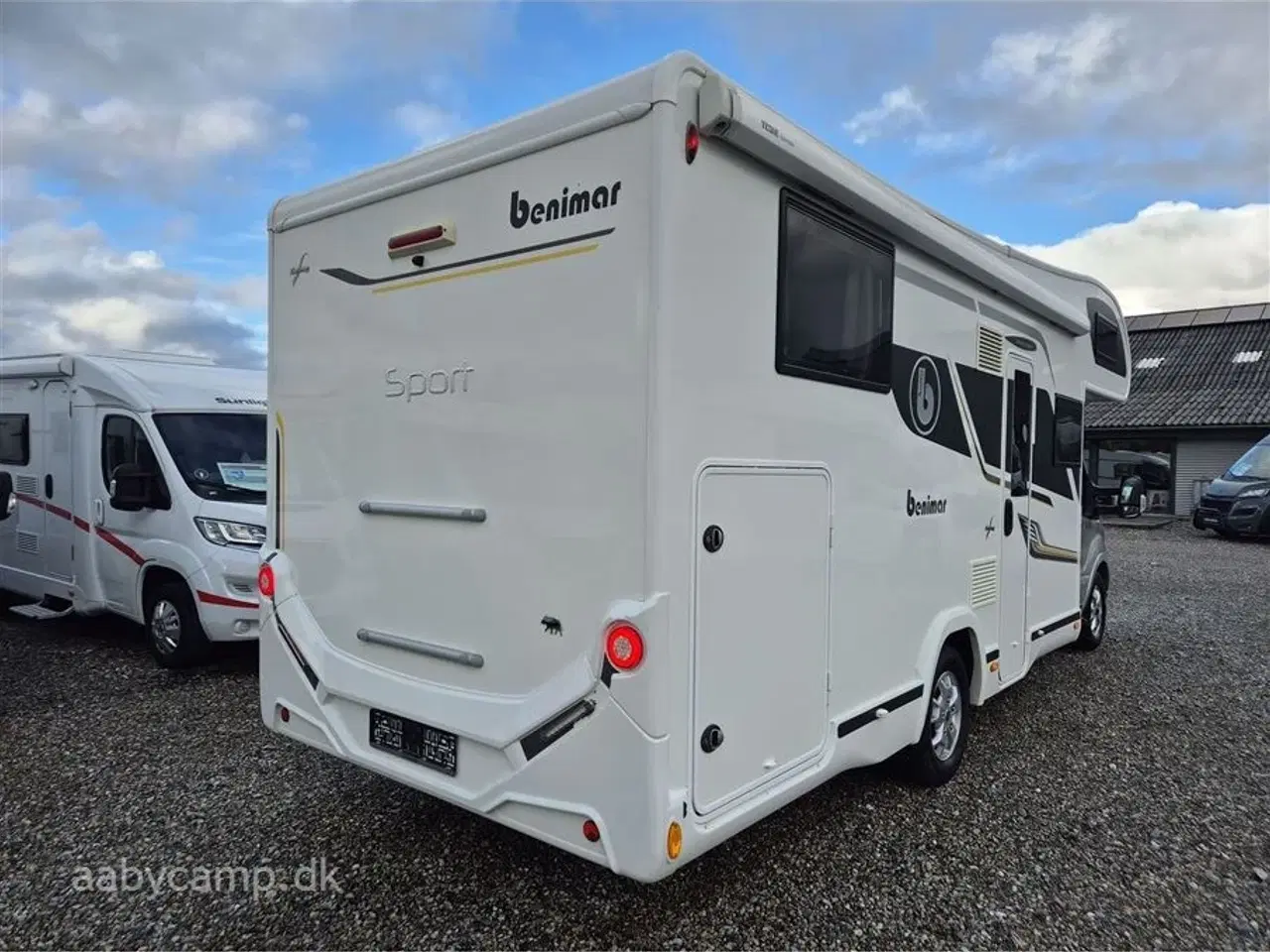 Billede 2 - 2020 - Benimar Sport 363   NK Pakke. Automatgear. solceller. markise. Batteri. Plisse i for og sideruder. Bemærk at den har 5 selepladser.