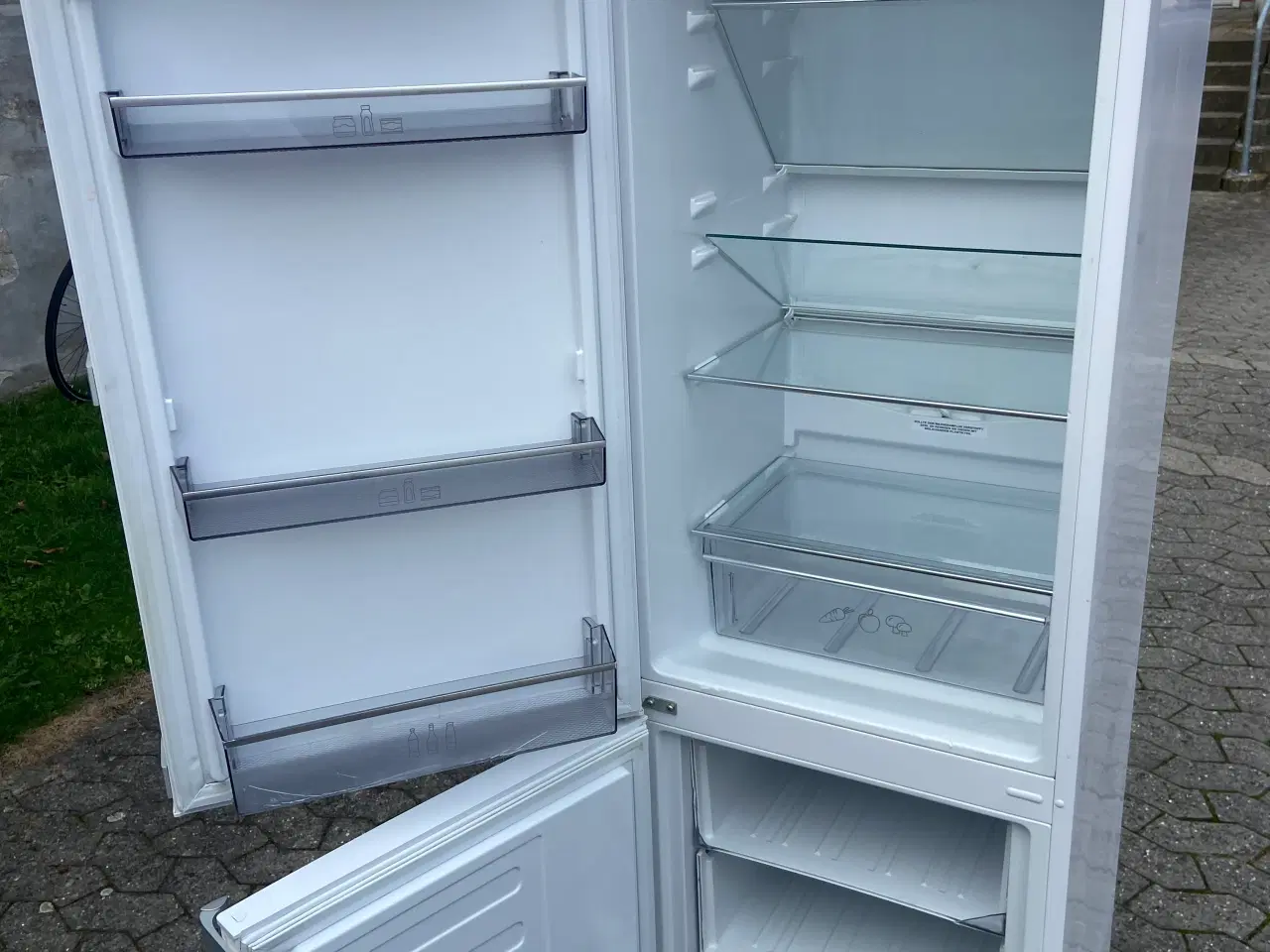 Billede 2 - Køle/fryseskab