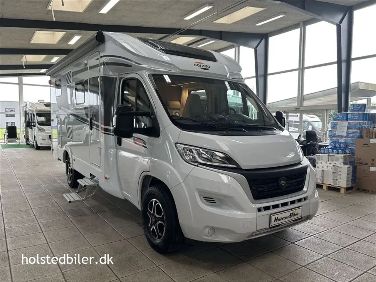 Billede 1 - 2023 - Carado T 337 Emotion   KM KUN 22000 og 9 trins automatgear.