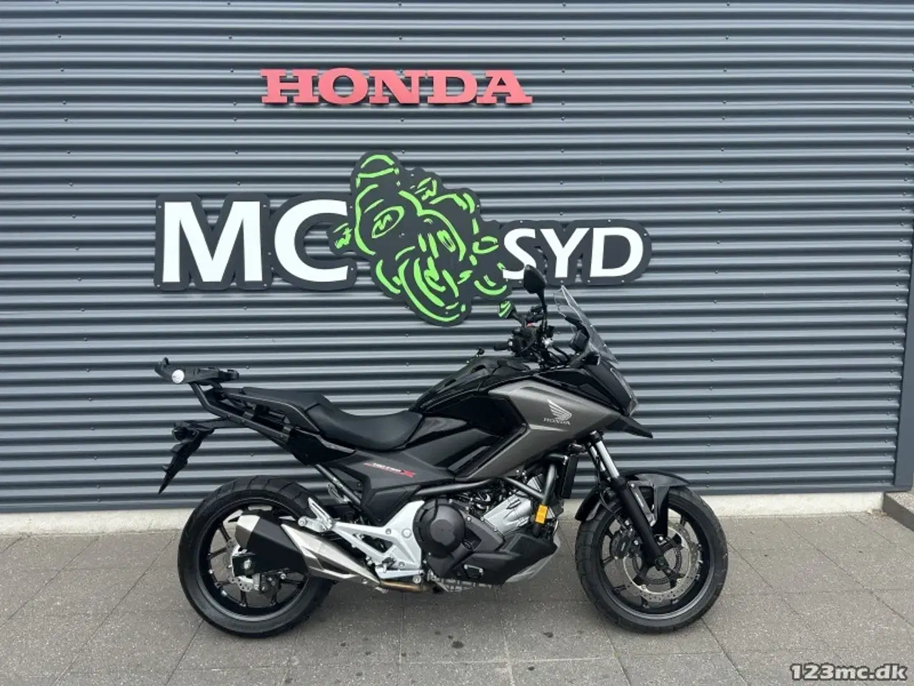 Billede 1 - Honda NC 750 XAD MC-SYD BYTTER GERNE