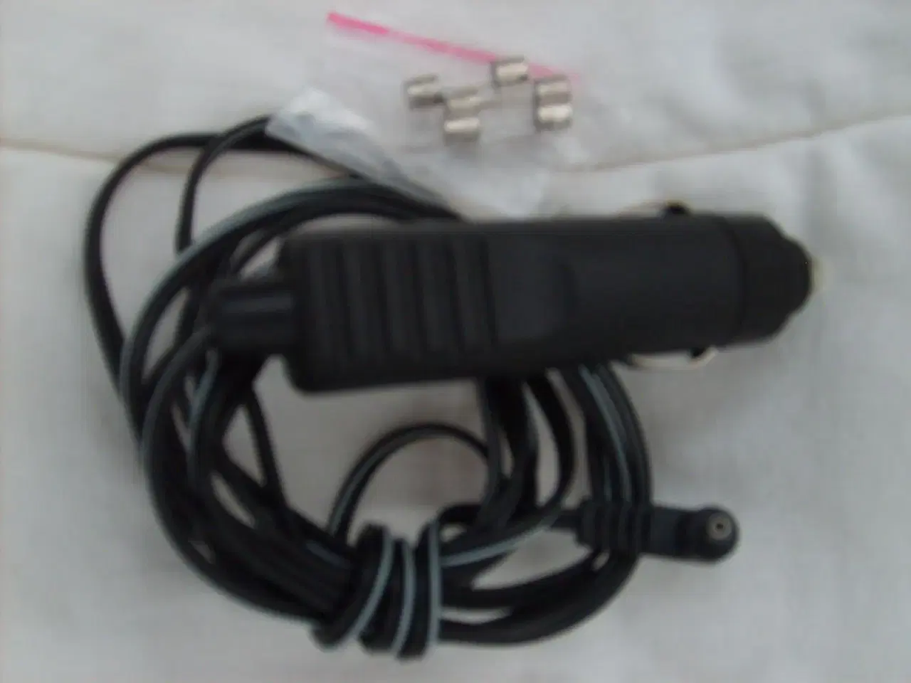 Billede 1 - Cigartænder-adapter 12V med 2 m kabel