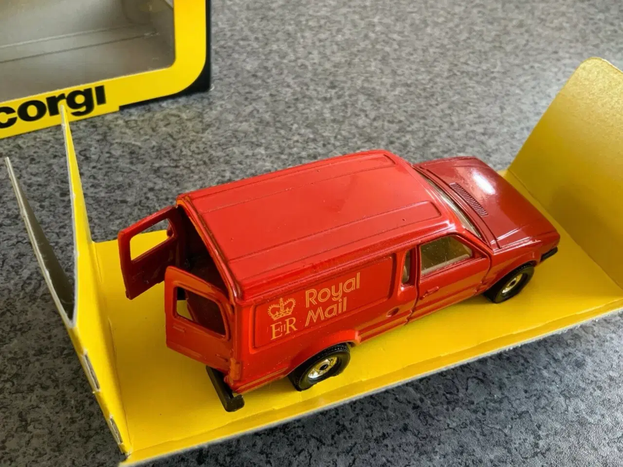 Billede 4 - Corgi Toys No. 496 Ford Escort Royal Mail