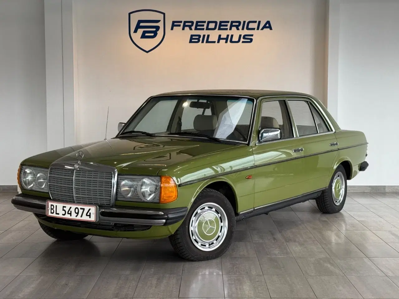 Billede 1 - Mercedes 240 2,4 D