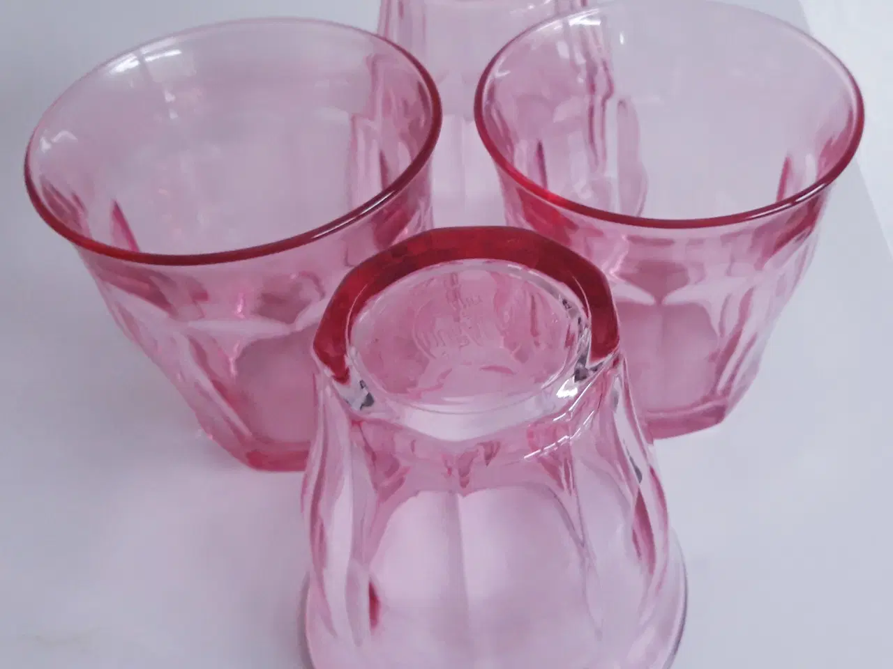 Billede 3 - 4 ens pink drikkeglas