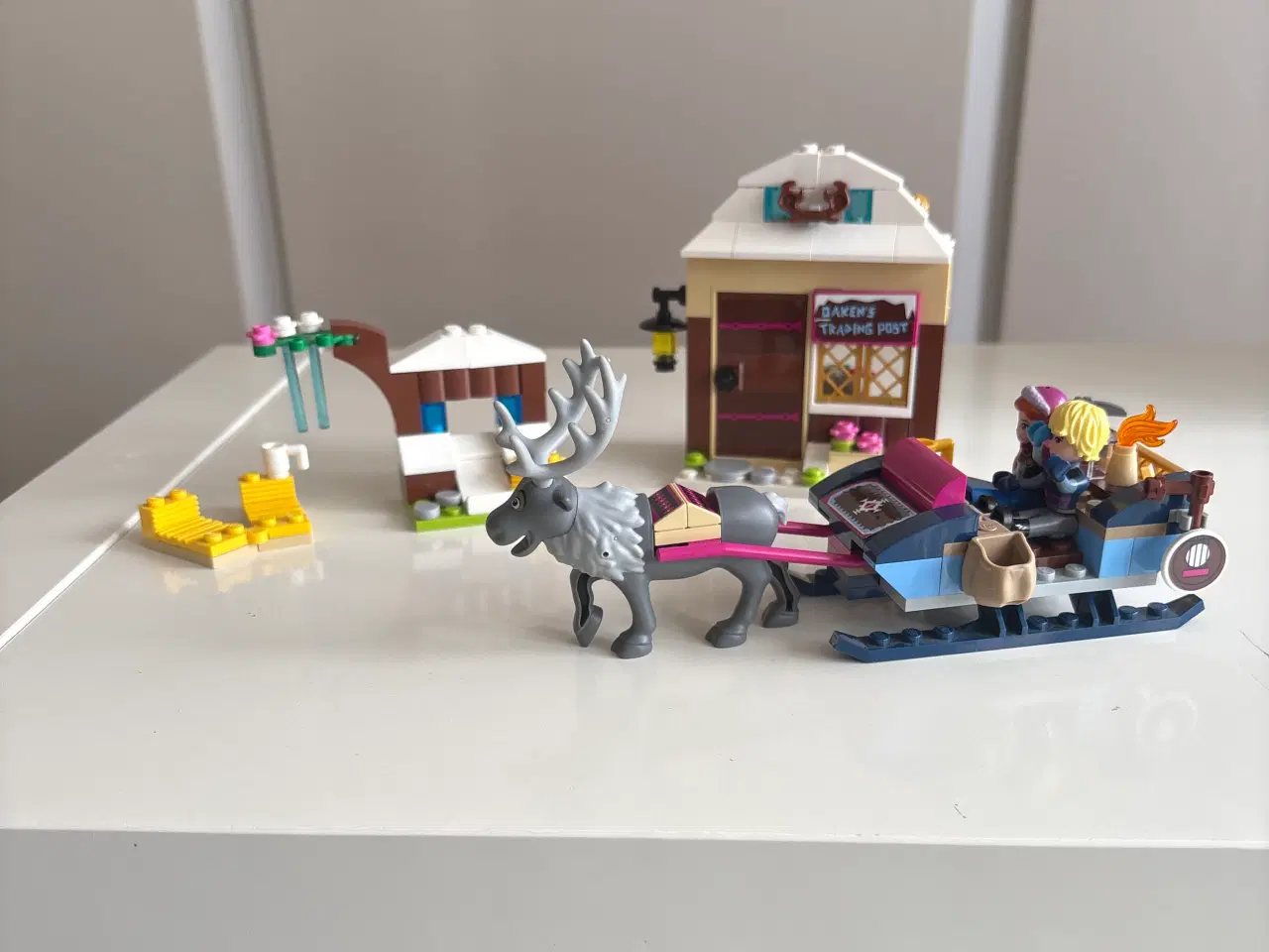 Billede 2 - Lego Disney princess Frost (41066)