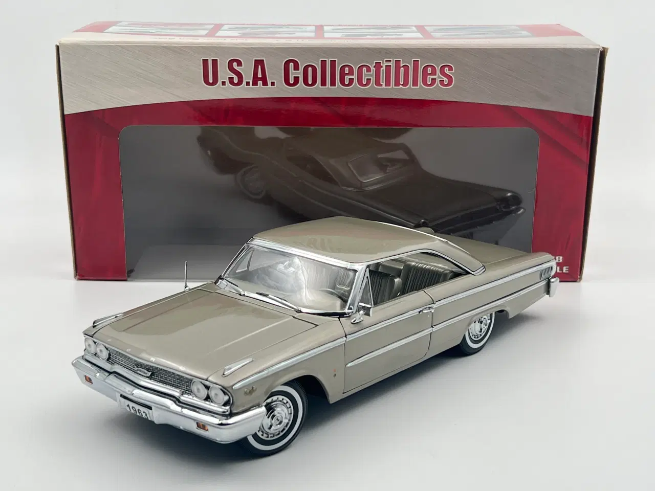 Billede 1 - 1963 Ford Galaxie 500 406 Hard Top 1:18