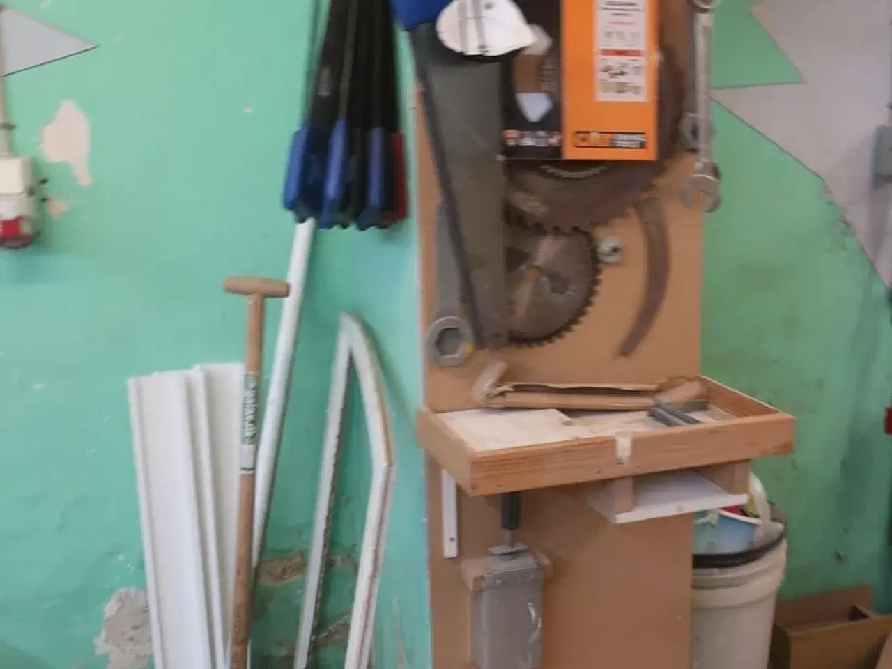 Billede 22 - Ryd hele værkstedet for løse dele