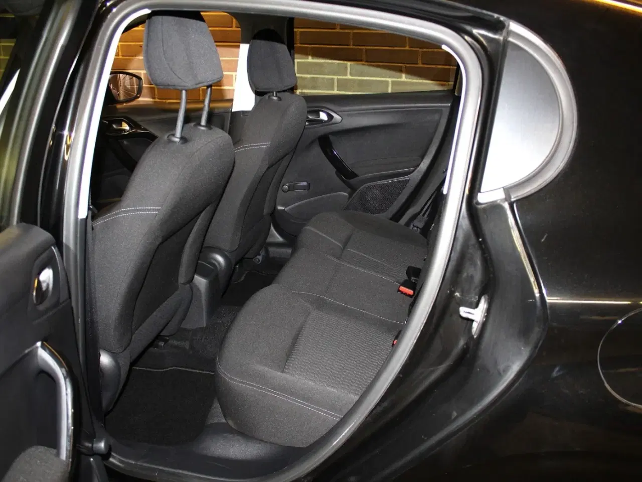 Billede 5 - Peugeot 208 1,6 BlueHDi 100 Active