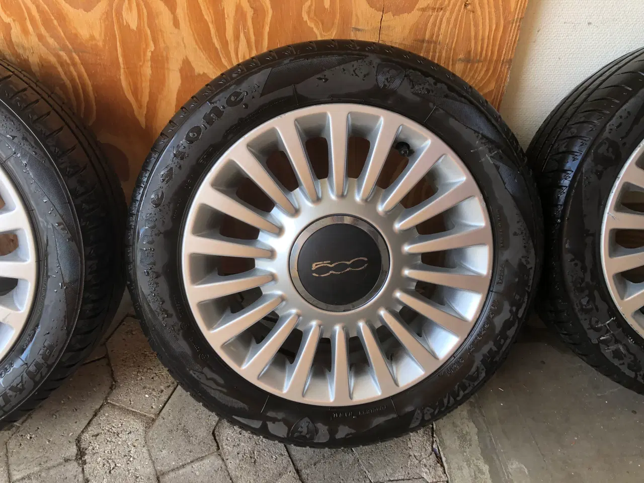 Billede 4 - Fiat 500e vinterhjul med nye Continental vinterdæk