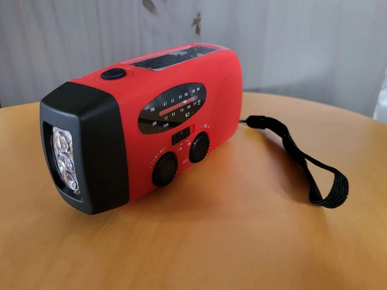Billede 6 - 3-i-1 Nødradio med solceller, powerbank, håndsving