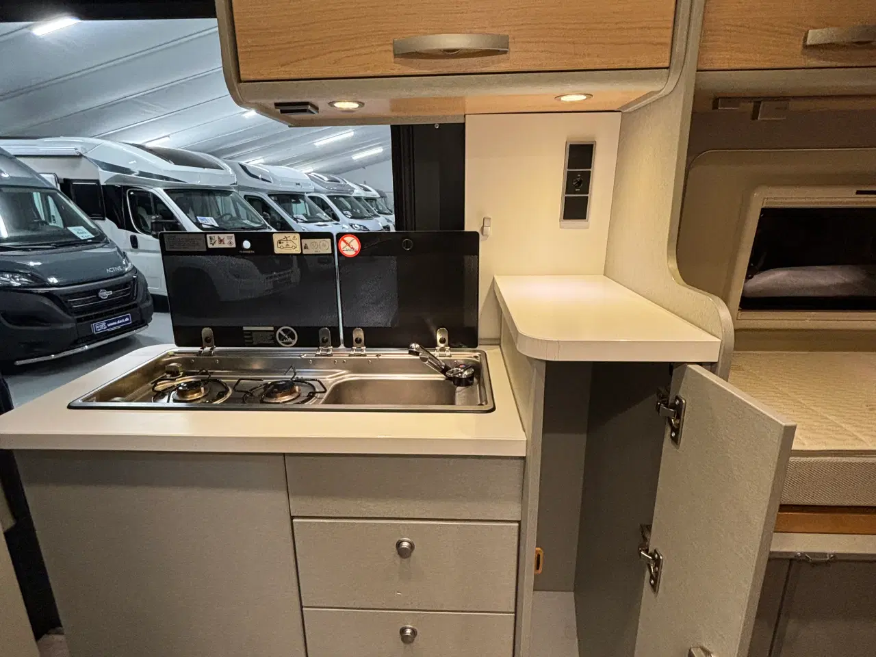 Billede 8 - Autocamper til salg - Hymer Free 540 