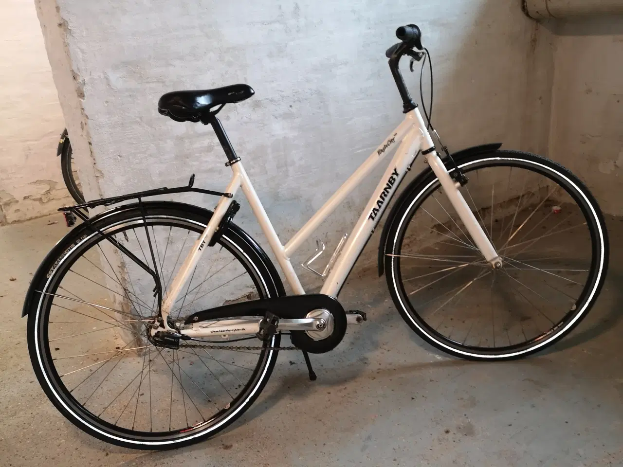 Billede 1 - TAARNBY 28"  54cm