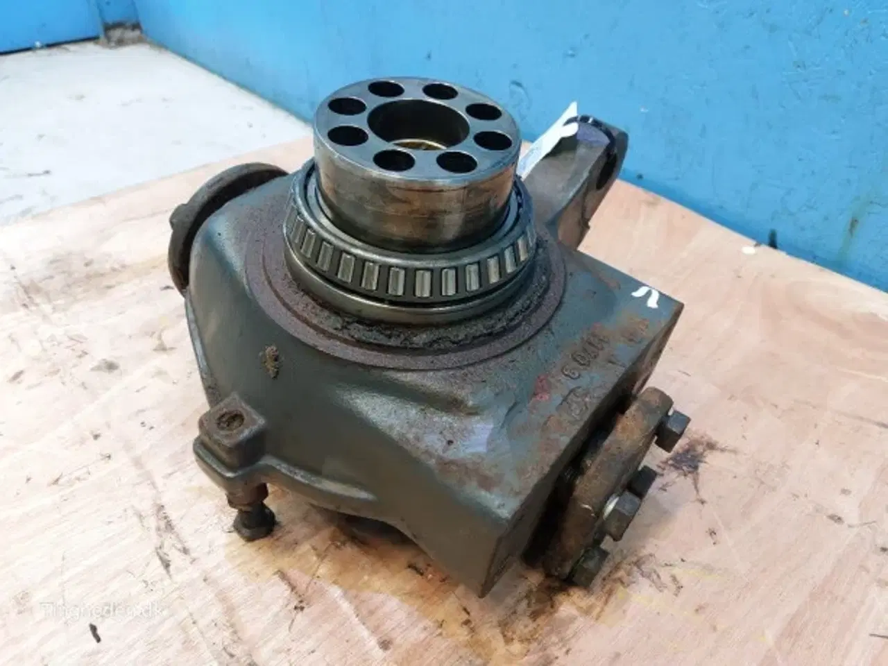 Billede 4 - New Holland LB115B Styrespindel L. 85821289