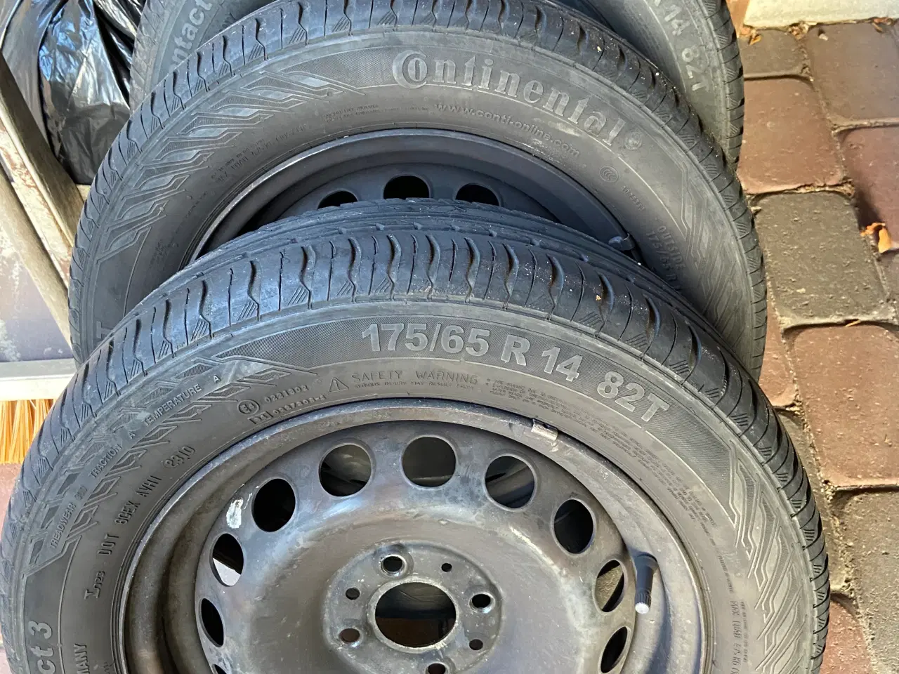 Billede 1 - 4 fælge med Continental dæk , 175x65x14 