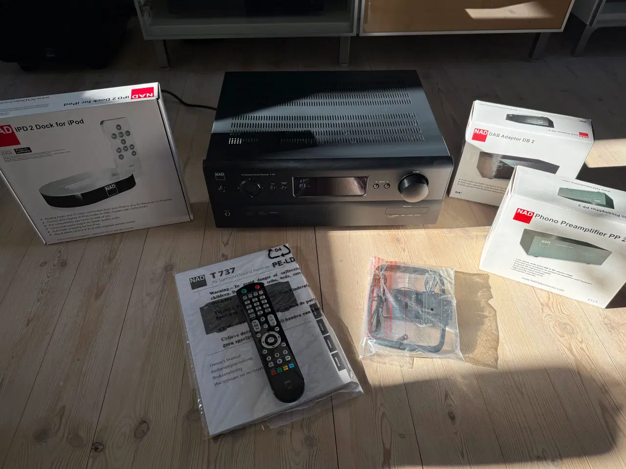 Billede 1 - NAD T737 Receiver +  masser af tilbehør