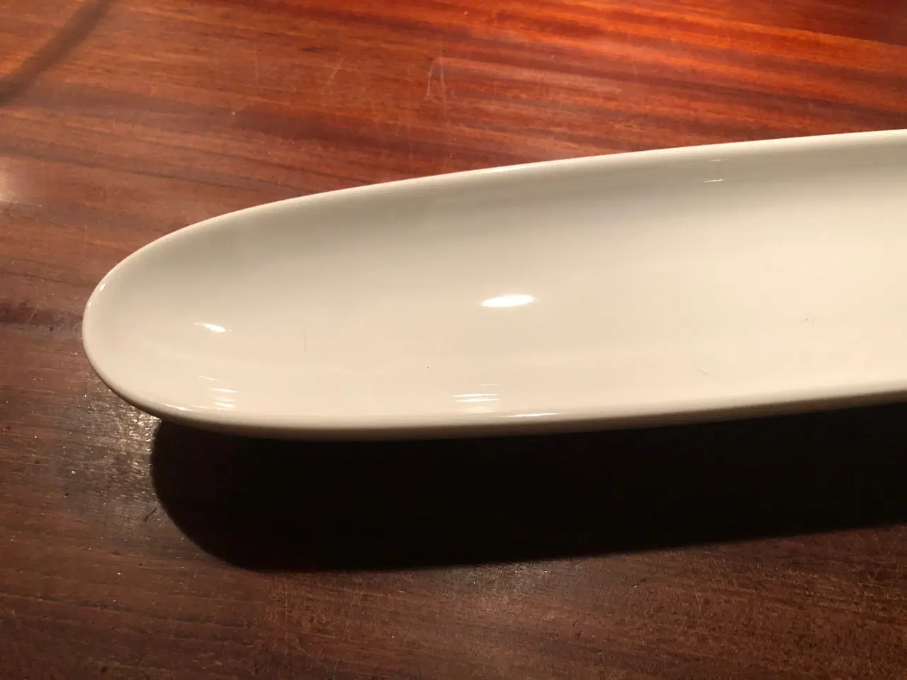 Billede 1 - Baguette-fad i hvid porcelæn