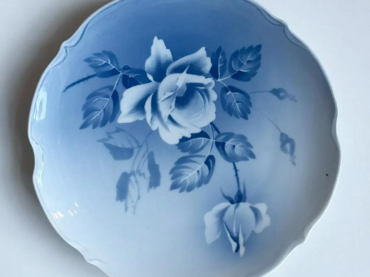 Billede 2 - Antik Eichwald porcelænsplatte m rose