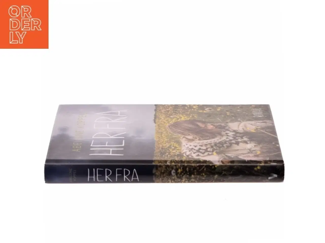Billede 2 - Her fra af Abelone Koppel (Bog)