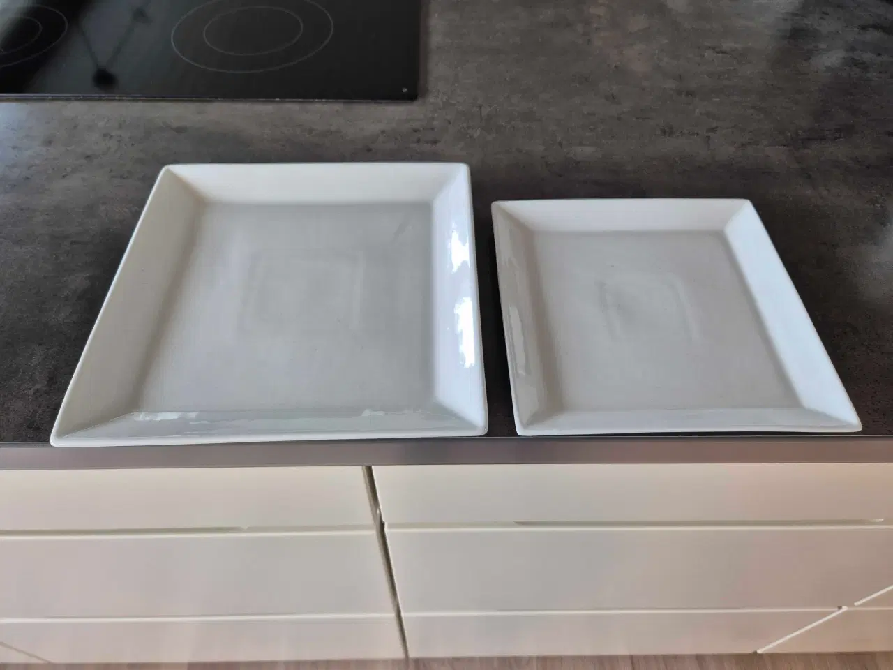 Billede 1 - Flotte tallerkener fra aida