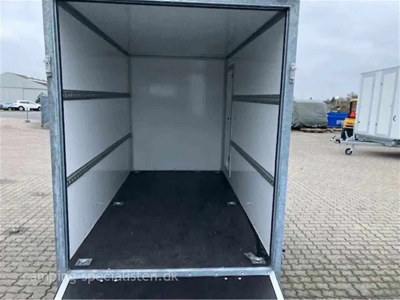 Billede 3 - 2024 - Selandia Cargo trailer F.2030 HTD 2000 kg   Cargo trailer 2030 HTD 2024  model hos Camping-Specialisten.dk