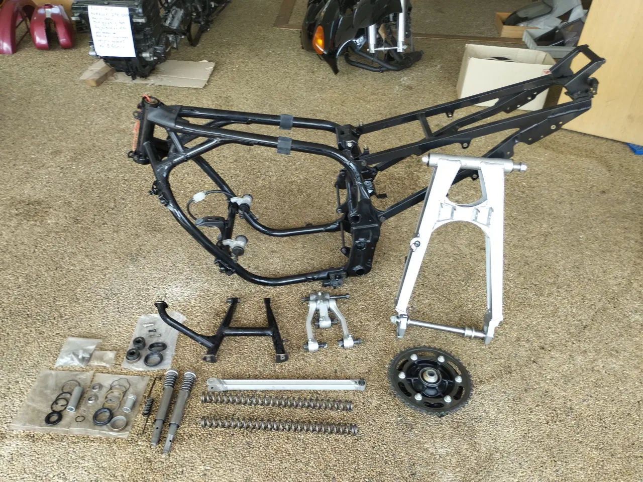 Billede 1 - Stel for og bag til Kawasaki GPX 750R    ( se % ) 