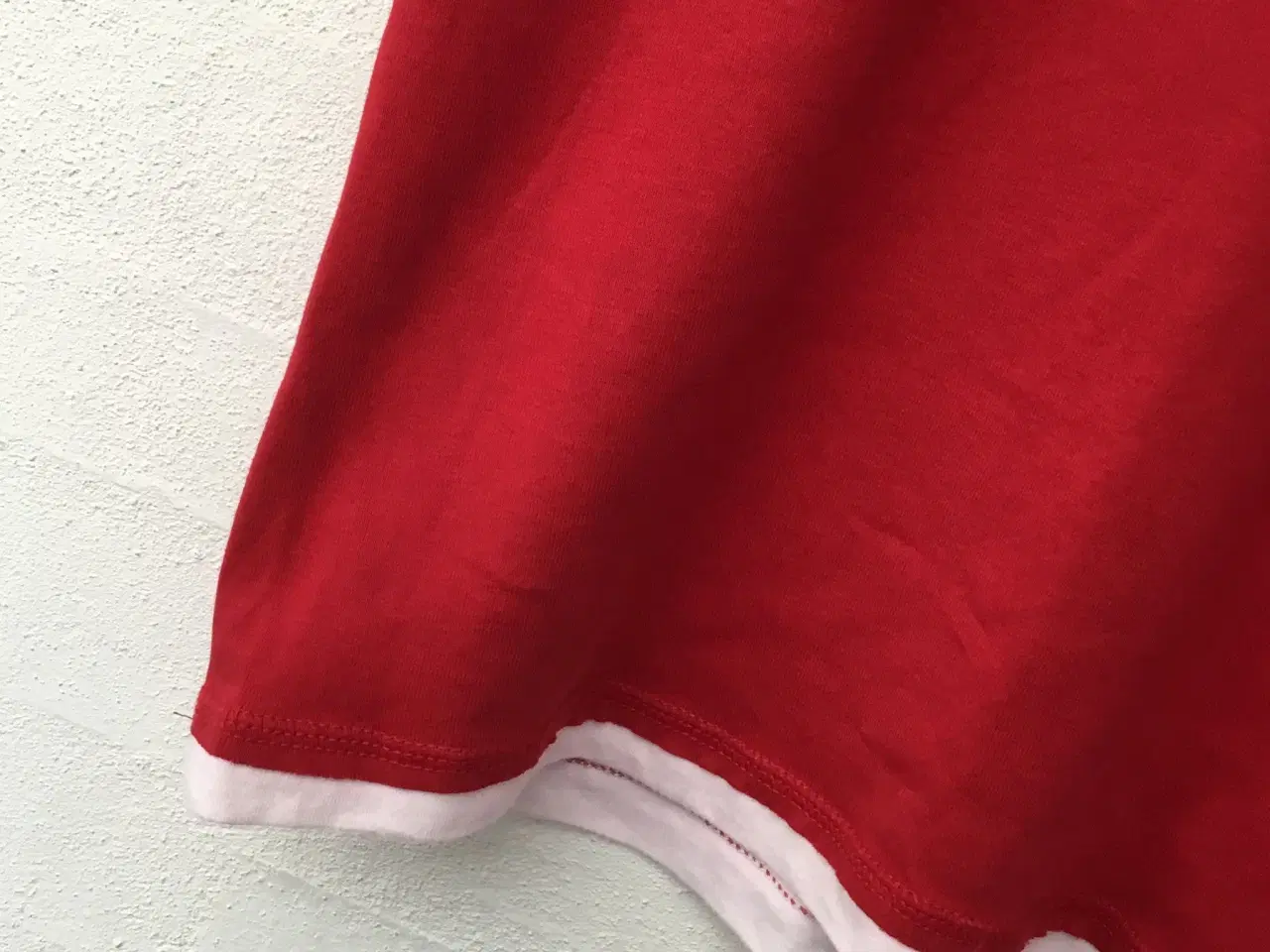 Billede 5 - Esprit smart rød bluse t-shirt str. m med hvid kon