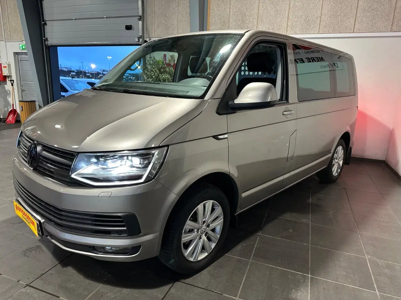 Billede 3 - VW Transporter 2,0 TDi 102 Kombi kort