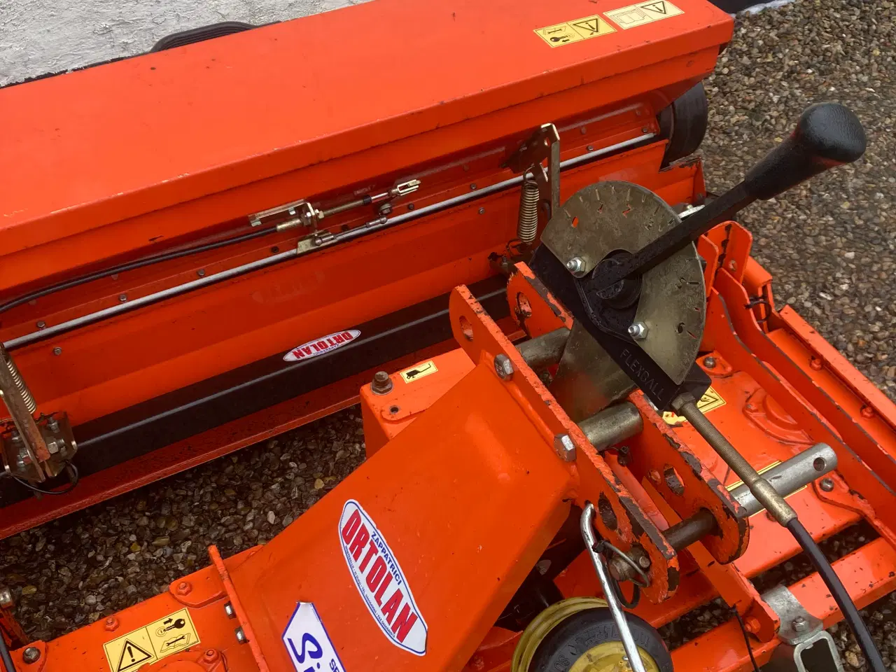 Billede 6 - Såmaskine til græsplæne 